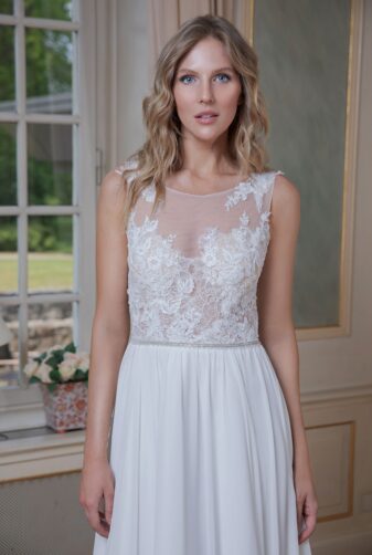 Amera Vera Kollektion 2020 Ivory Brautkleid Adrijana B2025 5 Bei Avorio Vestito BrideStore And More Brautmode In Berlin Eiche