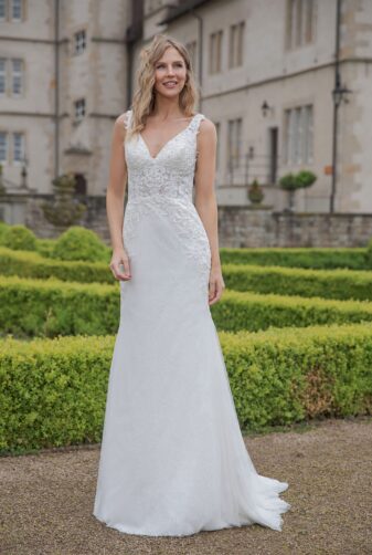 Amera Vera Kollektion 2020 Ivory Brautkleid Angel B2046 2 Bei Avorio Vestito BrideStore And More Brautmode In Berlin Eiche