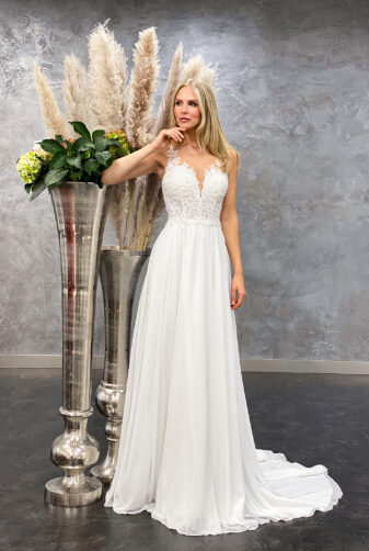 Amera Vera 2021 Brautkleid B2107 3 bei Avorio Vestito BrideStore and more Brautmode in Berlin