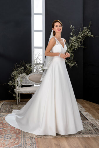 EGLANTINE CREATIONS 2021 Brautkleid EGC21 VIBRATION 4279 Brautmode in Berlin Avorio Vestito BrideStore and more