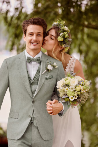 Wilvorst atelier torino Vintage Wedding 2021 Herrenanzug wil 0121 kam at gala vintage wedding Look1 2 Brauutigam Anzug Berlin Avorio Vestito BrideStore and more